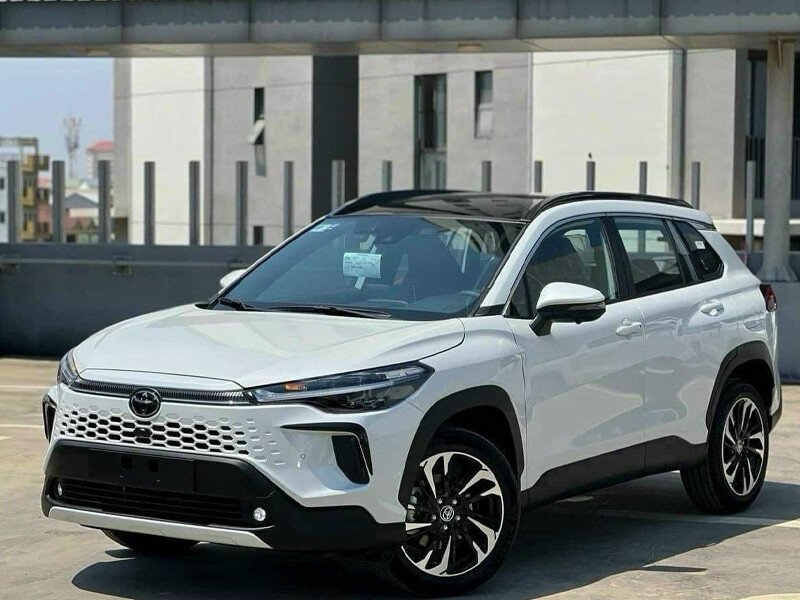 New Toyota Corolla Cross 1.8HV
