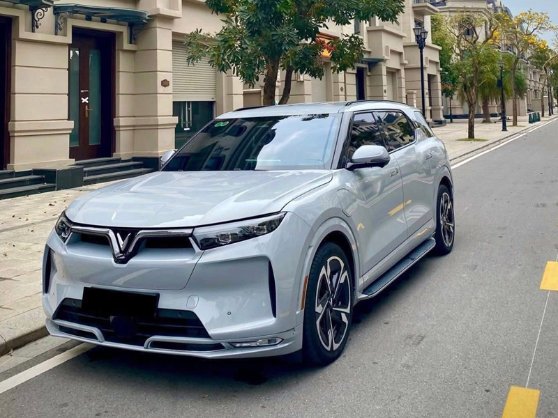 VinFast VF 9