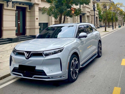 VinFast VF 9