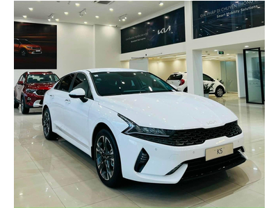 KIA K5 2.0 Luxury