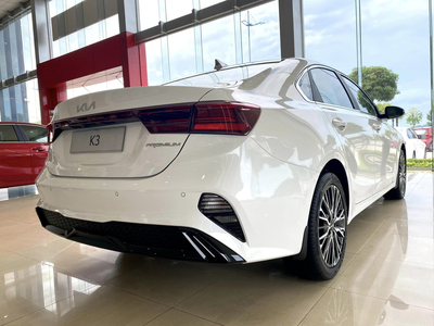 KIA K3 2.0 PREMIUM