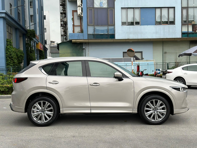 New Mazda CX-5 2.0L Signature Exclusive