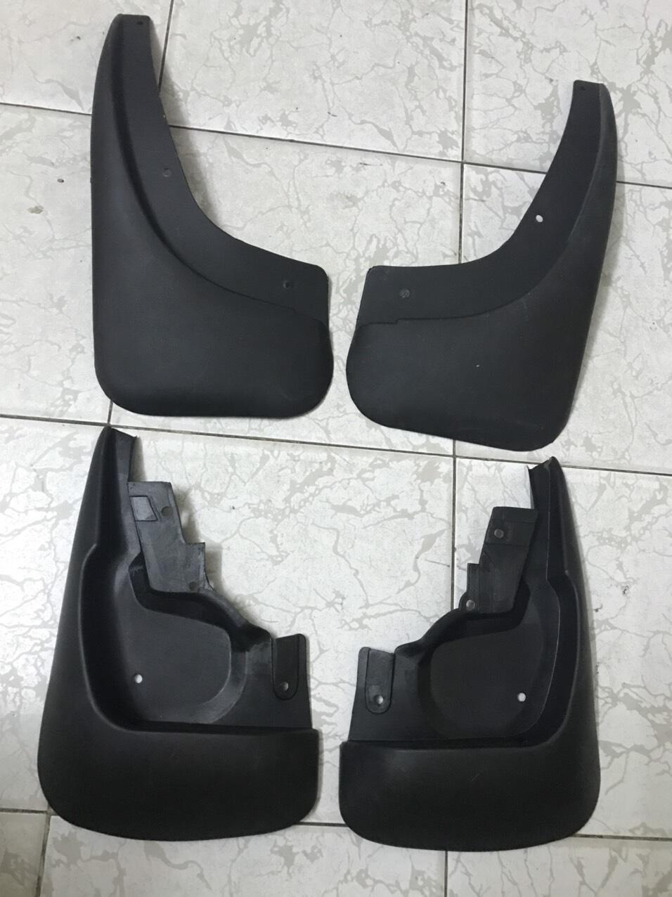 Bộ chắn bùn xe Fiat Albea