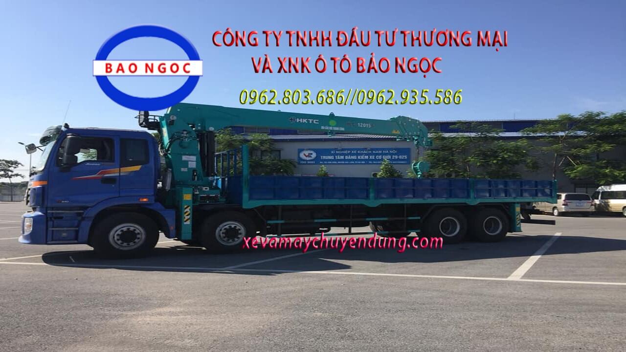 Xe tải gắn cẩu 4 chân 12 tấn