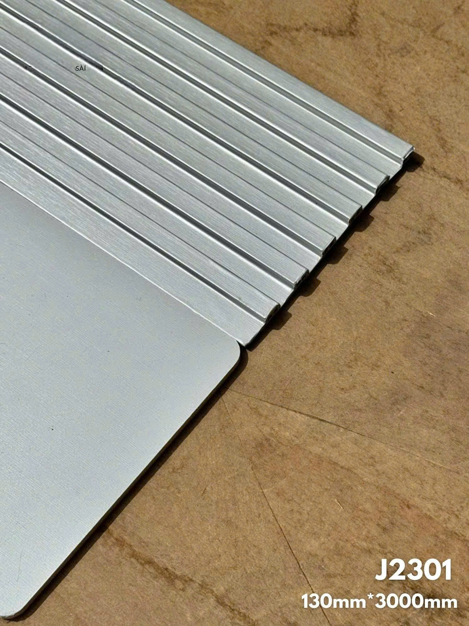 BỘ TẤM ỐP THAN TRE+ LAM 6 SÓNG 5MM CAO CẤP TẠI HỒ CHÍ MINH