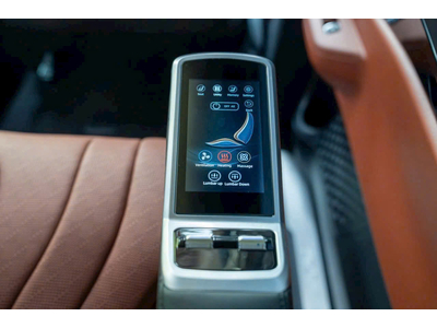 KIA New Carnival 1.6 Turbo Hybrid Signature 7S (Hàng ghế 2 VIP)