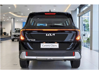 KIA Carens Clavis 1.5G Luxury