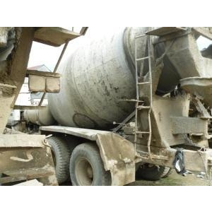 4 Xe trộn bê tông SSANGYONG 7 m3 thanh lý