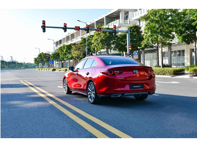 Mazda 3 1.5L Premium 2025