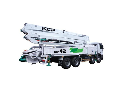 Bơm bê tông KCP 42 mét, xe cơ sở Hyundai 8x4