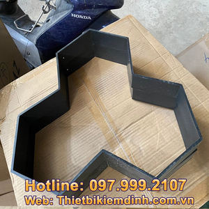 khuôn đúc mẫu gạch sân vườn