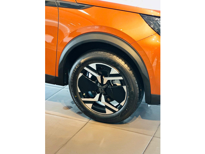 New Peugeot 2008 ICONIC