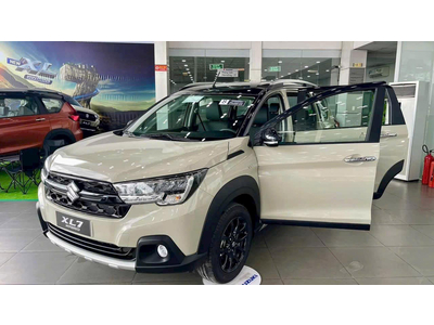 Suzuki XL7 Hybrid 1 Tone