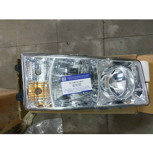 BÁN ĐÈN PHA FAW J6L LONG GIANG-FAW THÙNG 9M7