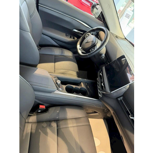 VinFast VF7 Eco