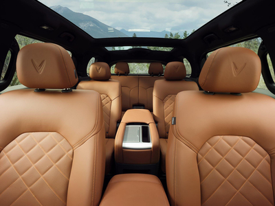 VinFast VF9 Plus ( Pin Mới CATL )