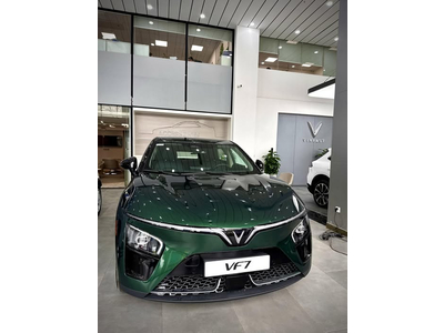 VinFast VF7 Eco