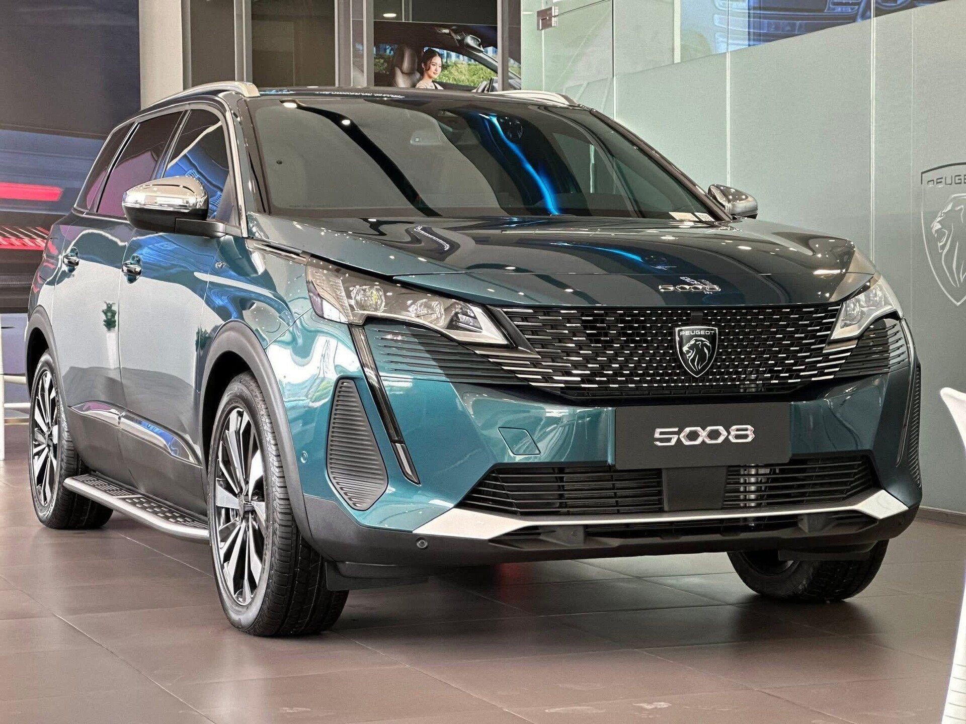 New Peugeot 5008 Premium