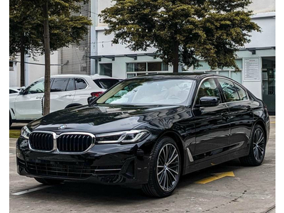 BMW 520i