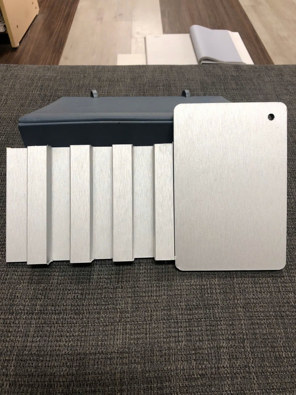 Tấm ốp sợi than tre lam 4 sóng 8mm- HTHN