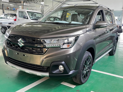 Suzuki XL7 Hybrid 2 Tone