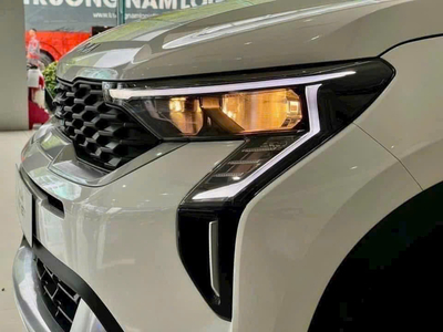 New KIA Sonet 1.5L AT