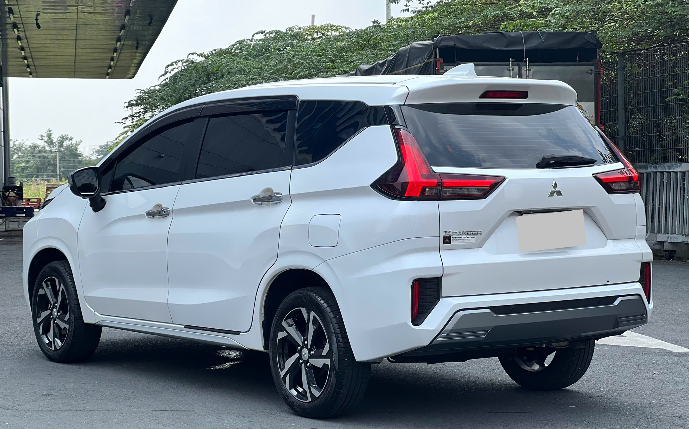 Mitsubishi Xpander 2023 Trắng | Odo 25.882 km | Biển 51L | Full Phụ Kiện | Giá 580 Triệu