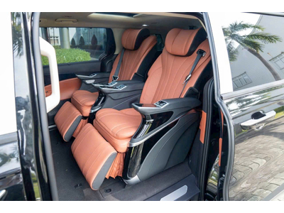 KIA New Carnival 1.6 Turbo Hybrid Signature 7S (Hàng ghế 2 VIP)