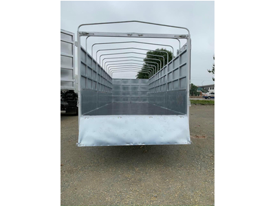 Isuzu 6.5 Tấn – FRR650 – Xe Tải ISUZU 6.5 Tấn Thùng Mui Bạt (FRR90NE4A)