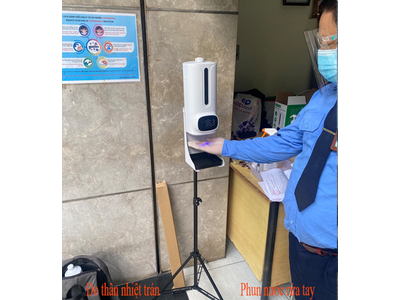 Top các máy đo thân nhiệt kết hợp rửa tay khử khuẩn tốt dùng cho trường học