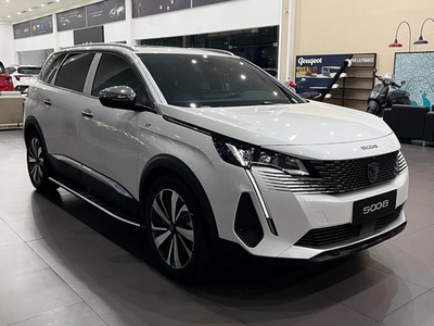 New Peugeot 5008 GT