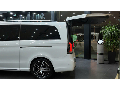 Mercedes-Benz V300 AMG