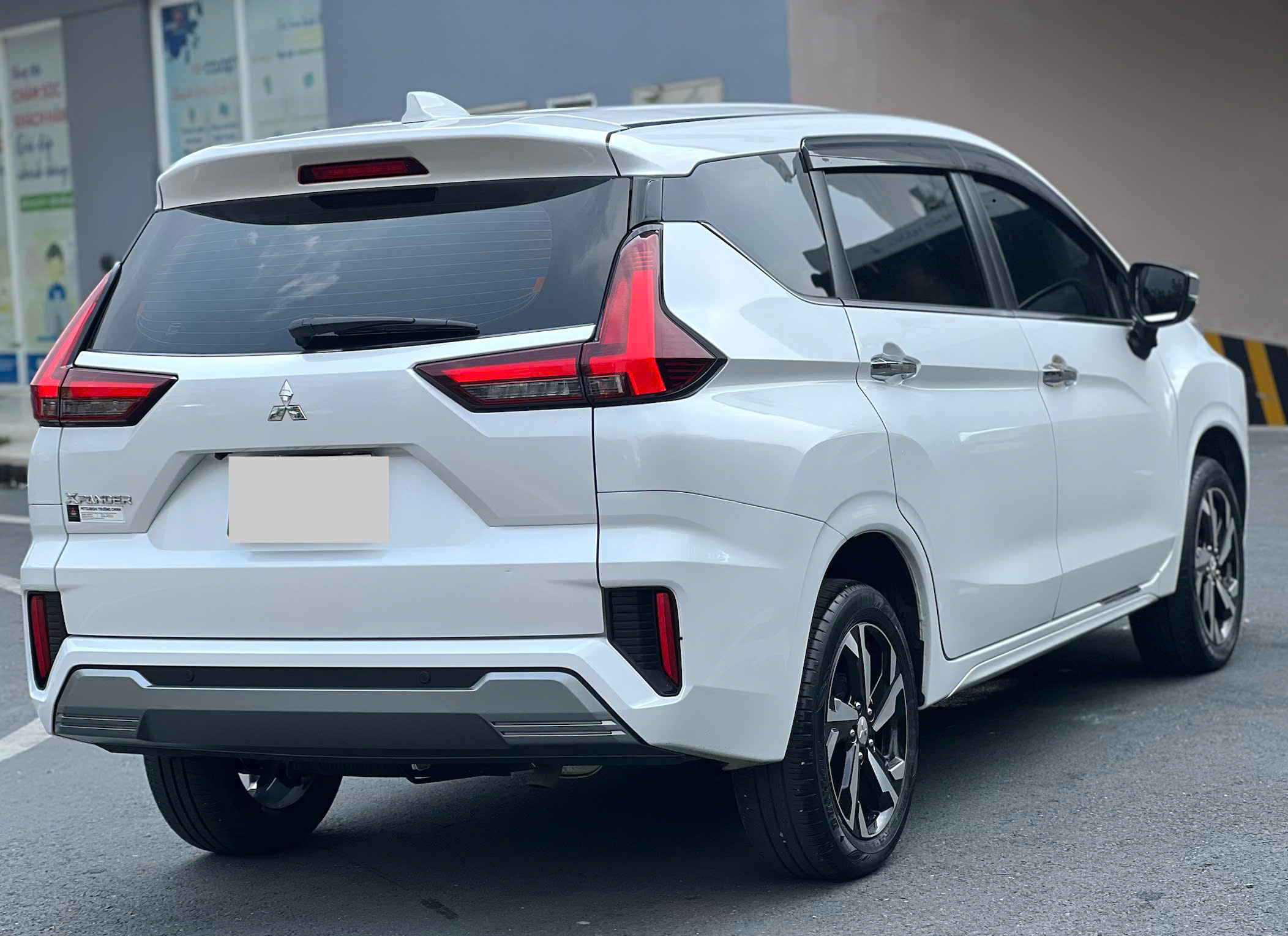 Mitsubishi Xpander 2023 Trắng | Odo 25.882 km | Biển 51L | Full Phụ Kiện | Giá 580 Triệu