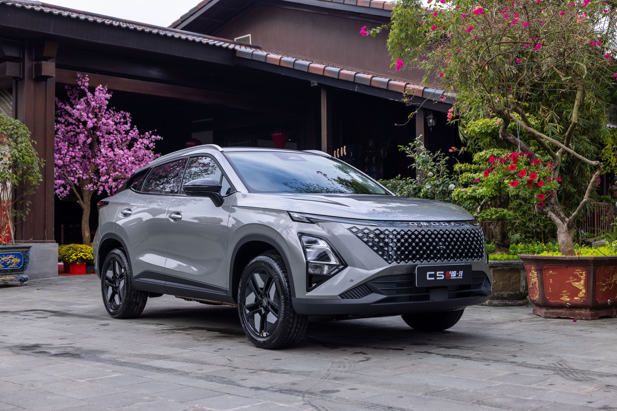 Omoda C5 SHS tại OJ Quận 9 | HEV 345 Mã Lực Mạnh Nhất Phân Khúc C-SUV 2025