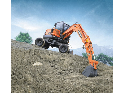 Máy xúc đào doosan mini DX55W