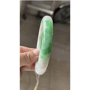 Vòng Ngọc Xanh Lý Cay