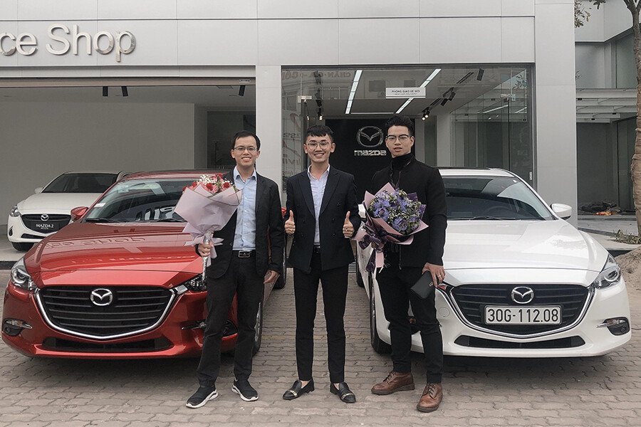 Hình ảnh giao xe Mazda cho Khách hàng