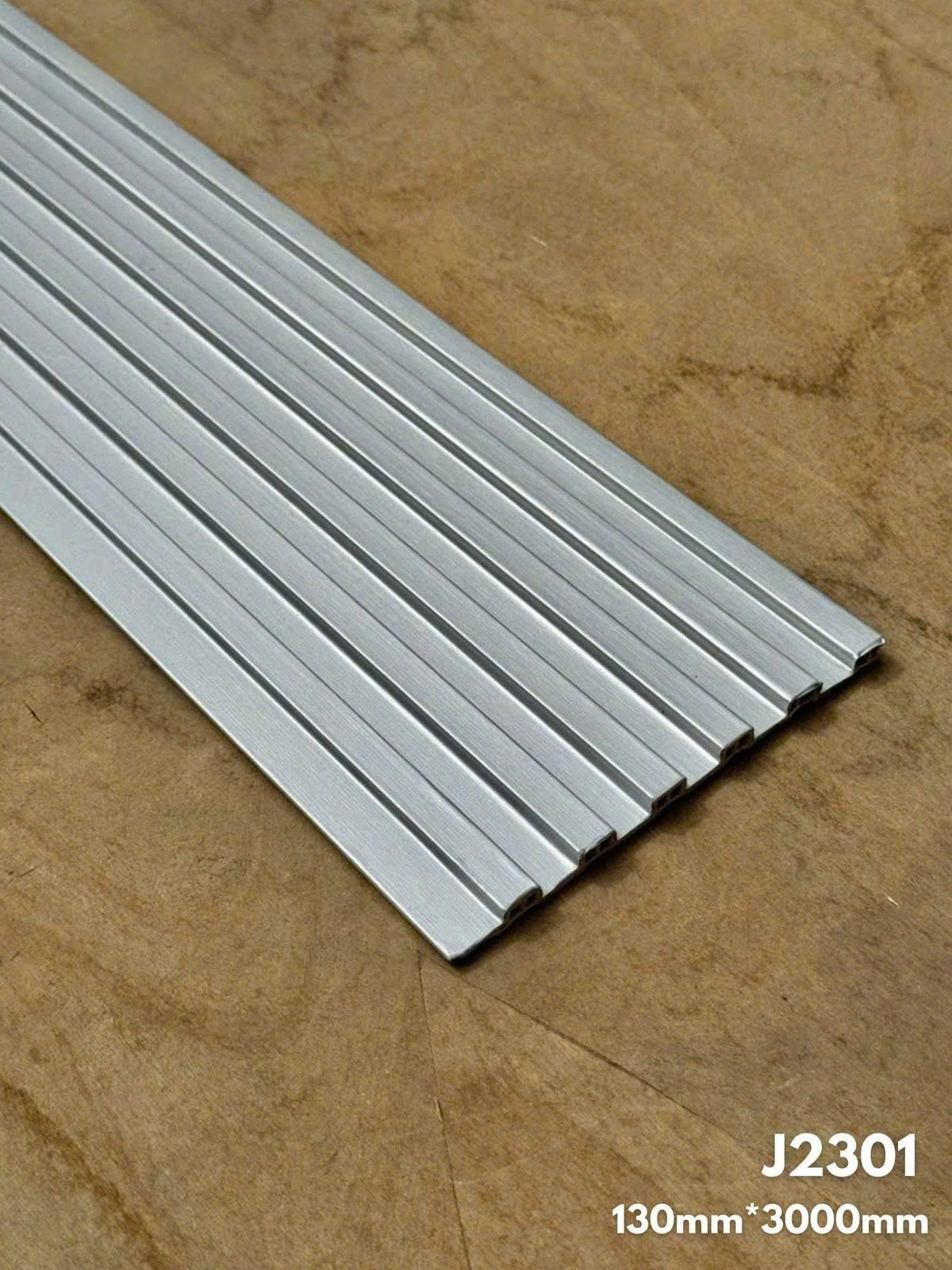 BỘ TẤM ỐP THAN TRE+ LAM 6 SÓNG 5MM CAO CẤP TẠI HỒ CHÍ MINH