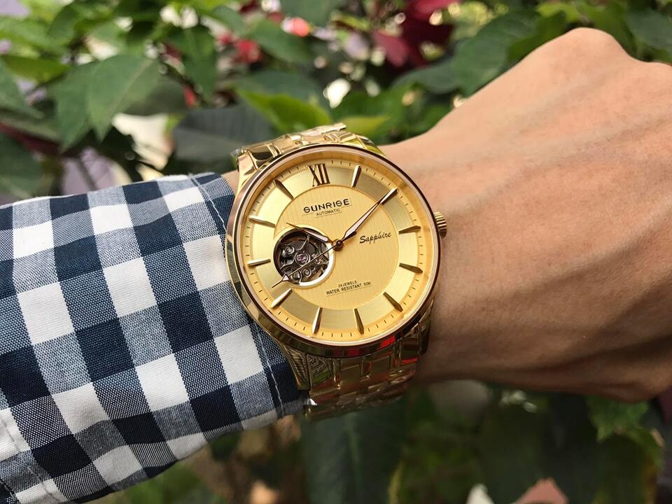 ĐỒNG HỒ LỘ CƠ SUNRISE 7002SA