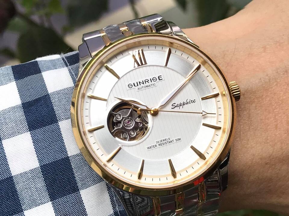 ĐỒNG HỒ LỘ CƠ SUNRISE 7002SA
