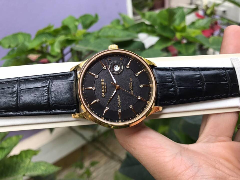 ĐỒNG HỒ CƠ DÂY DA SUNRISE 7002PB