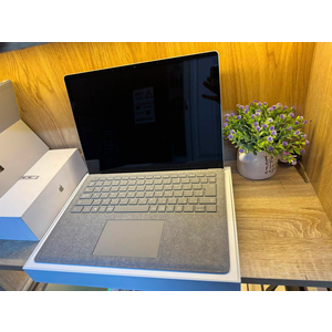 Microsoft Surface Laptop 1 Intel Core i5-7200U | RAM 8GB LPDDR3 | SSD 128GB NVMe 2.5K (2256×1504) Siêu Nét Siêu Bền