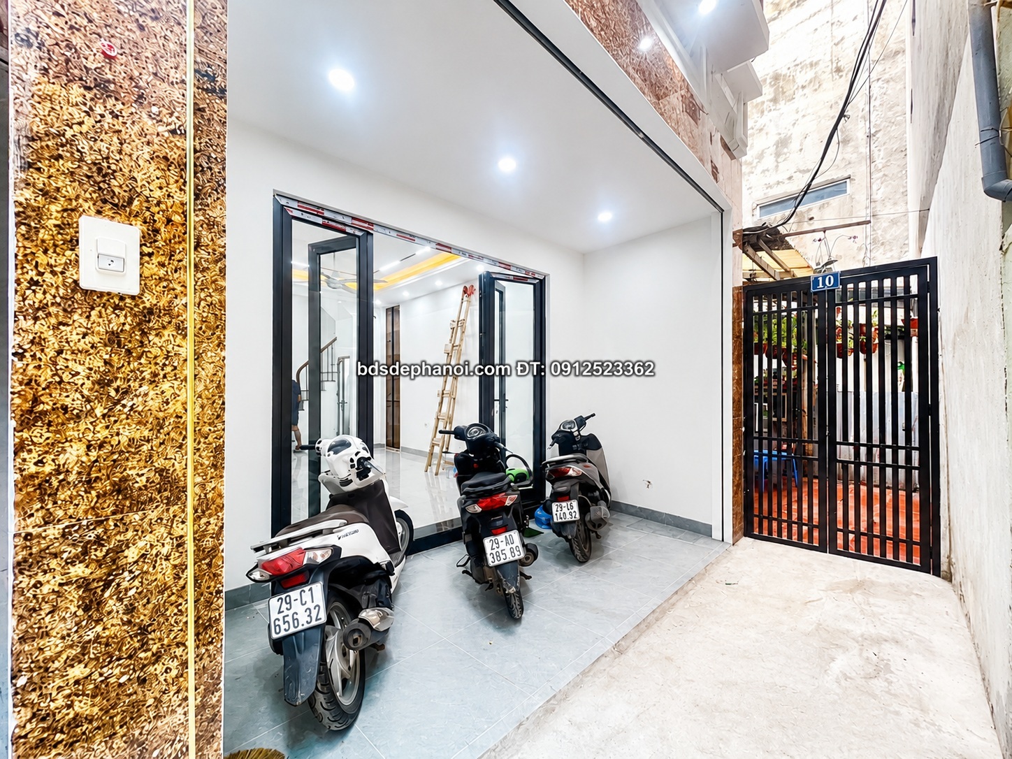 Bán Nhà Ngõ Dương Văn Bé Hai Bà Trưng, Ngõ Nông, 41m², 5 Tầng, Thang Máy, Gần Times City