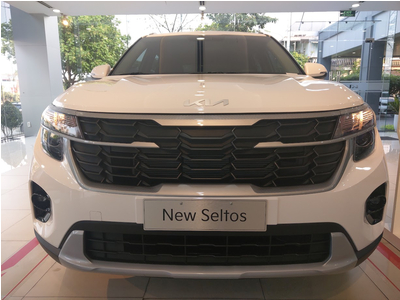 New KIA Seltos 1.5L AT