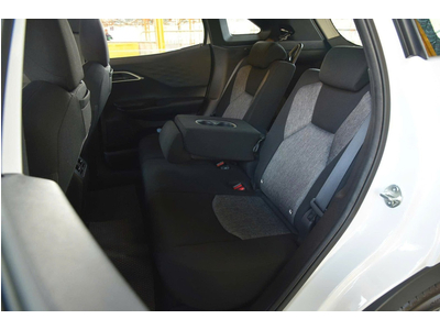 Mitsubishi Xforce GLX