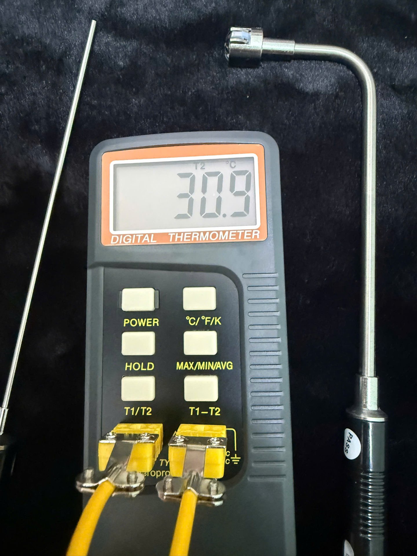 Máy đo nhiệt độ tiếp xúc DM6802B, thiết bị đo nhiệt độ. Máy đo nhiệt độ 2 kênh. 6802 II