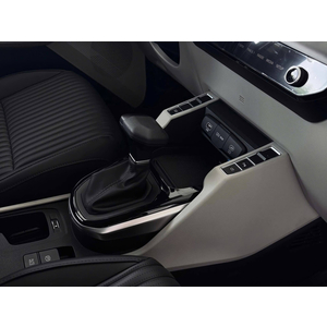 Kia Carens Clavis 1.5G Deluxe
