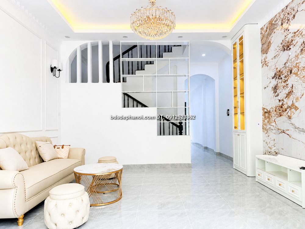 Bán Nhà Phân Lô Trương Định, Hai Bà Trưng, 62m², 4 Tầng, Mặt Tiền 4.7m, Ô Tô Tránh, Vỉa Hè