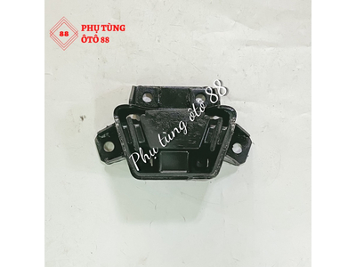 CHÂN MÁY SAU ISUZU 15 TẤN FVM