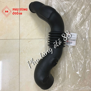 ỐNG DẪN GIÓ VÀO TURBO TĂNG ÁP XE TẢI ISUZU NQR